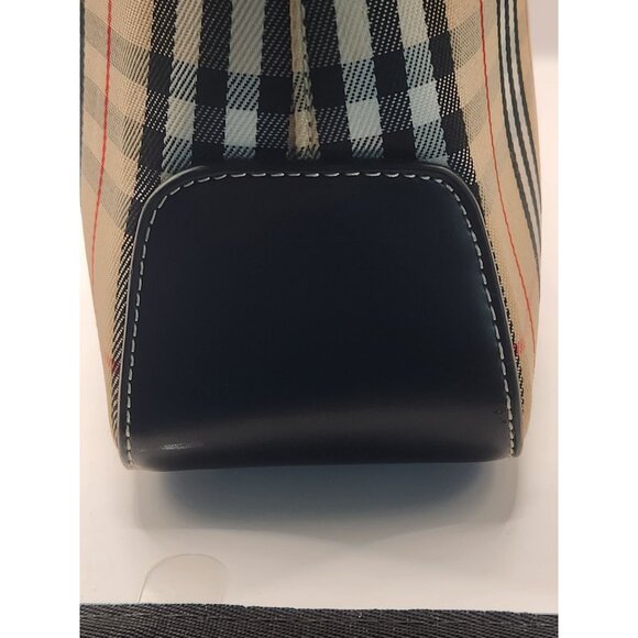Burberry Check Canvas LG Shoulder Bag - Picture 6 of 11